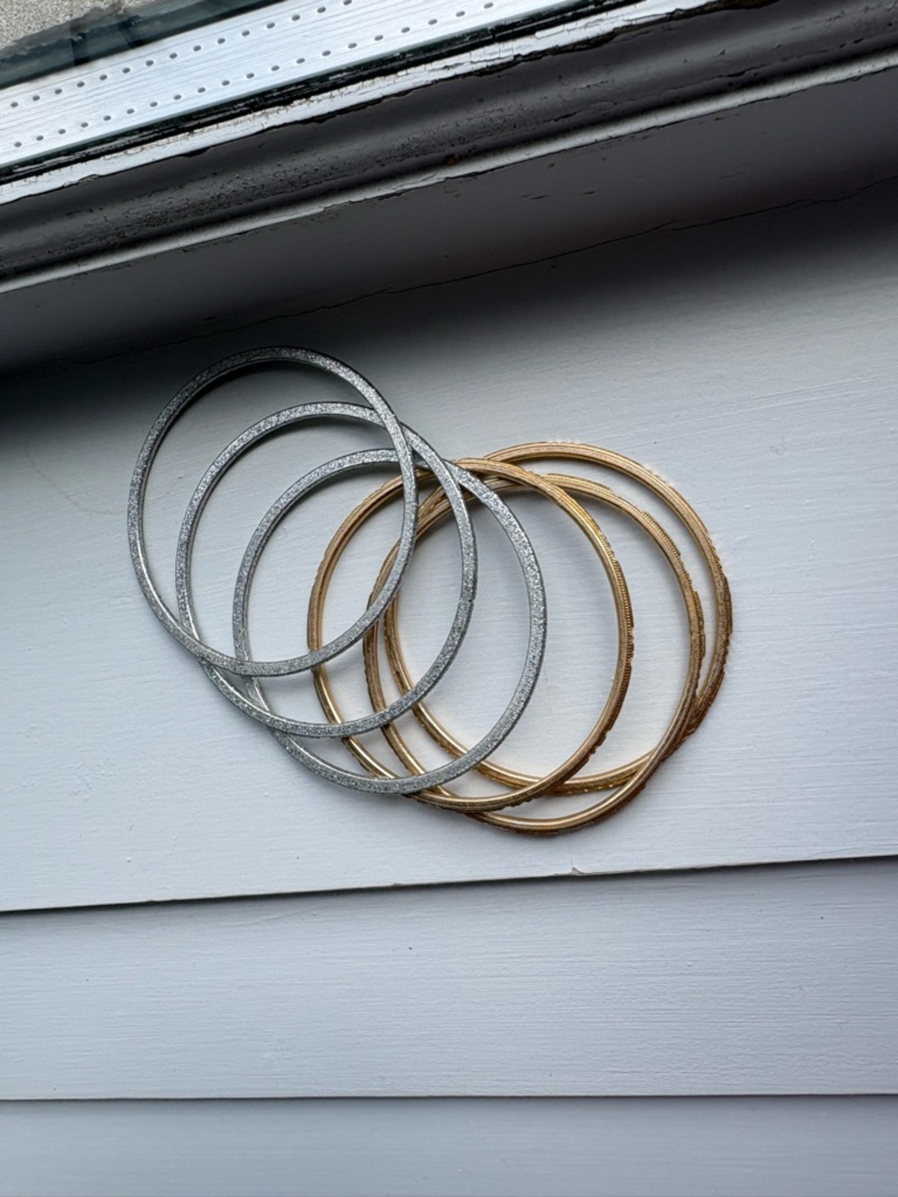Stackable Metallic Bangle Bracelet Set - Gold & Silver - Picture 3 of 3
